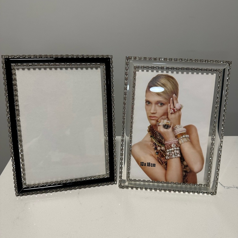 NIB 2 Artistique Optical Glass Picture Frames (5x7)